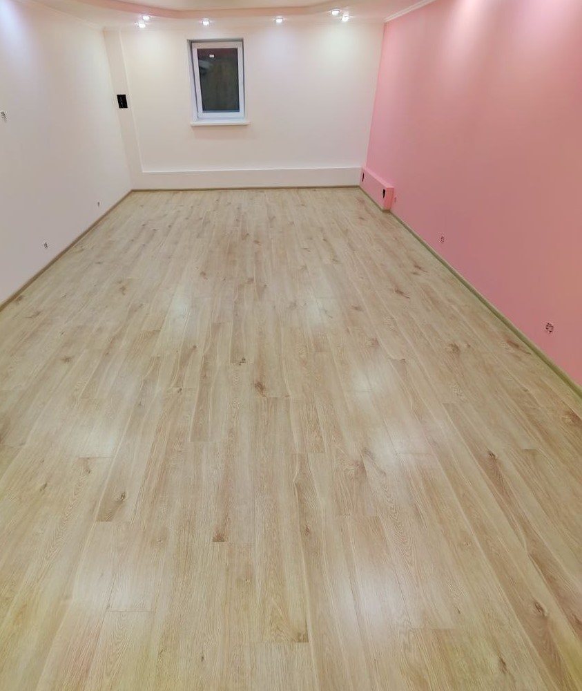 d0bbd0b0d0bcd0b8d0bdd0b0d182-ultradecor-flooring-special-8d0bcd0bc-32d0bad0bb-d184d0b0d181d0bad0b0-v4-d0ba406-d0b4d183d0b1-d18dd0b2d180-2-22d0bc2.jpg Ламинат Ultradecor Flooring Special 8мм. 32кл. К406 Дуб Эвр — изображение 1